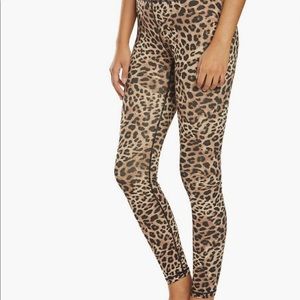 Spiritual Gangster Cheetah Perfect High Waisted Yoga Legging. Gently worn/ small